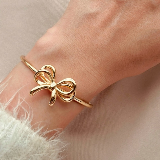 Jorrio handmade gold bow sterling silver open bracelet